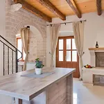 Villa Genesis - Stadtvilla Marcana Istrien - Mit Privatem, Beheizbaren Infinity Pool Und Olivengarten