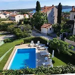 Apartment In Medulin With Sea View, Balcony, Air Conditioning, W-Lan