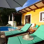 Charming Villa With Private Pool Near The Sea And Garden