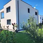 Villa Keti