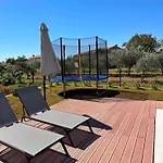 Villa Artsi