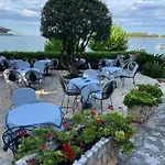 Rooms Figarola
