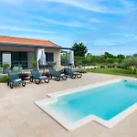 Vila Jolanda
