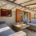 Rustic Villa With Private Pool Located In Central Istria For Relaxing Holidays