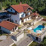 Villa Bora Moscenicka Draga Bed&Breakfast