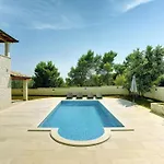 Villa With Pool In The South Of Istria