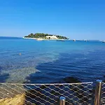 Studio Apartments Pinia-Marina