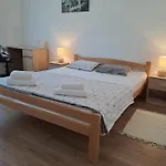 Yulia Apartman