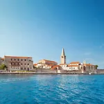 Apartment Fiorita For 4 Persons Porec Close The Beach