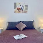 Ema Apartment