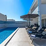 Villa Ema And Ana