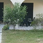 Villa Kadinela, 200M From Kamenjak, Huge Quiet Garden With Barbecue, 2 New Kitchens