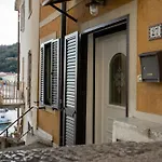 Apartment Greta - 50 M From The Sea