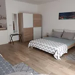 Studio Apartman Dori