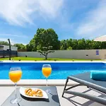 Charming Villa Martina With Pool Near Pula And Rabac By Wiibuk