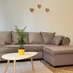 Apartment Kastanija With Balcony And Sea View