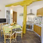 Einfache Wohnung In Der Naehe Des Strandes Punta Umag