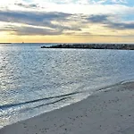 Einfache Wohnung In Der Naehe Des Strandes Punta Umag