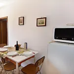 Wohnung In Der Naehe Des Strandes Basanija