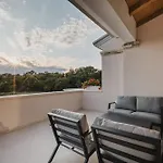 Ashka Vista Mare