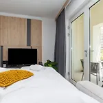 Apartment Azur With Sea View