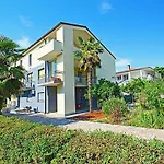 Apartments With A Parking Space Umag - 22521