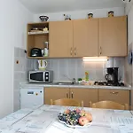 Apartments With A Parking Space Umag - 22814
