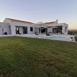 Beautiful Villa Una Sofia With Pool In Tinjan