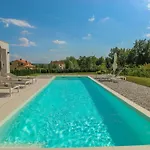 Beautiful Villa Una Sofia With Pool In Tinjan