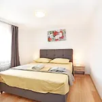 Apartments Mirasol II