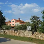 Family Friendly House With A Swimming Pool Gajana, Fazana - 22578