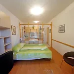 Tolles Appartement In Pjescana Uvala Mit Garten Und Strand In Der Naehe