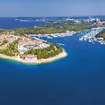 Pet Friendly Apartment In Pula With Wifi