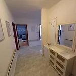 Geraeumige Ferienwohnung In Fazana Mit Gemeinsamem Grill