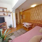 Wohnung In Pjescana Uvala Mit Garten Und Terrasse
