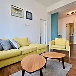 Modern Apartment With 2 Bedrooms Near Arena