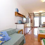 Ferienwohnung Fuer 4 Personen Ca 32 Qm In Segotici, Istrien Suedkueste Von Istrien