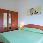 Ferienwohnung Fuer 6 Personen Ca 92 Qm In Barban, Istrien Bucht Von Rasa