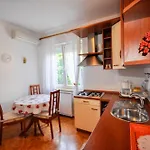 Ferienwohnung Fur 2 Personen Ca 30 Qm In Novigrad, Istrien Istrische Riviera - B44272