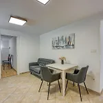 Apartments Pino