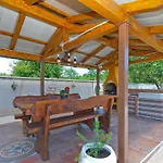Ferienhaus Mit Privatpool Fuer 6 Personen Ca 70 Qm In Pula, Istrien Istrische Riviera