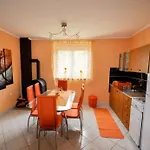 Ferienwohnung Fuer 2 Personen 2 Kinder Ca 45 M In Novigrad, Adriakueste Kroatien Westkueste Von Istrien