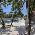 Ferienhaus Mit Privatpool Fuer 10 Personen Ca 150 Qm In Medulin, Istrien Suedkueste Von Istrien