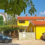 Ferienwohnung Fuer 7 Personen Ca 75 Qm In Valbandon, Istrien Istrische Riviera