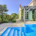 Ferienhaus Mit Privatpool Fuer 8 Personen Ca 140 Qm In Liznjan, Istrien Suedkueste Von Istrien