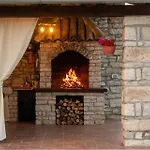 Ferienhaus Mit Privatpool Fuer 8 Personen Ca 100 Qm In Rakalj, Istrien Bucht Von Rasa