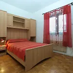 Ferienwohnung Fuer 8 Personen Ca 85 Qm In Medulin, Istrien Suedkueste Von Istrien