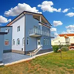 Ferienwohnung Fuer 4 Personen Ca 45 Qm In Fazana, Istrien Istrische Riviera