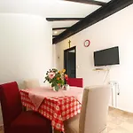 Ferienwohnung Fuer 4 Personen Ca 45 Qm In Fazana, Istrien Istrische Riviera