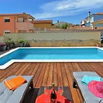 Ferienhaus Mit Privatpool Fuer 6 Personen Ca 80 Qm In Barbariga, Istrien Istrische Riviera